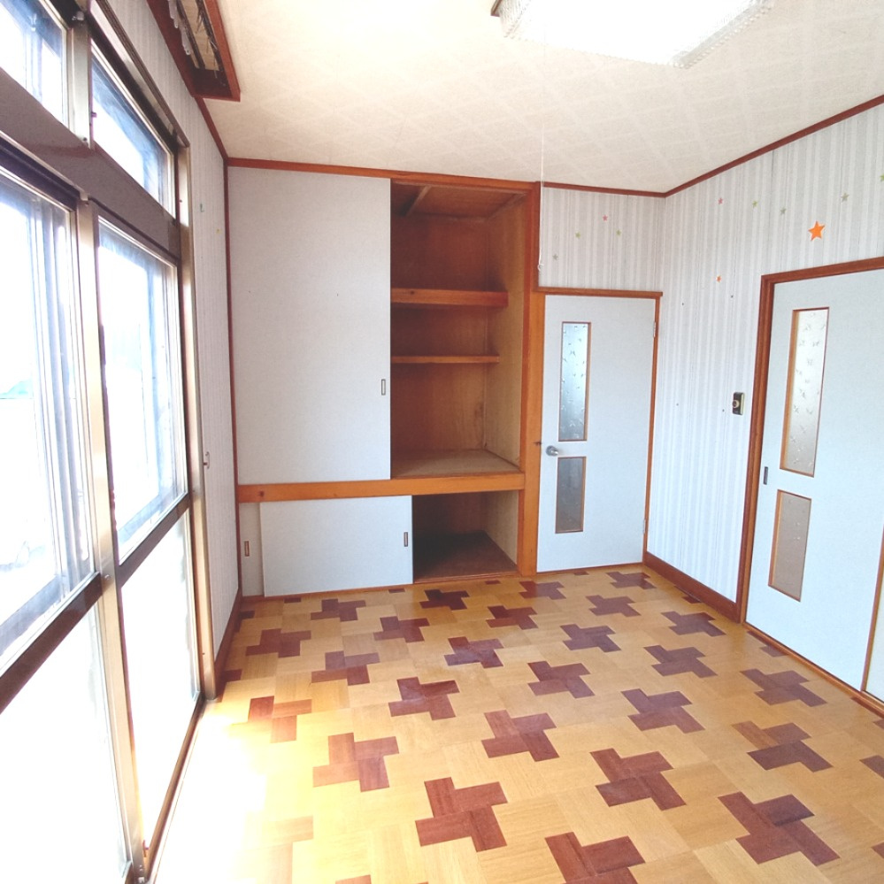 登別市片倉町4丁目21-1　中古住宅の洋室
