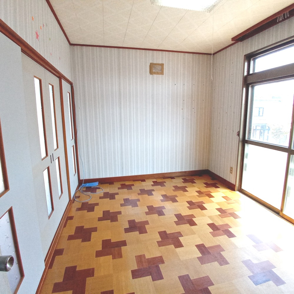 登別市片倉町4丁目21-1　中古住宅の洋室