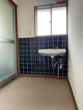 埼玉県児玉郡上里町金久保　OC物件！の独立洗面台