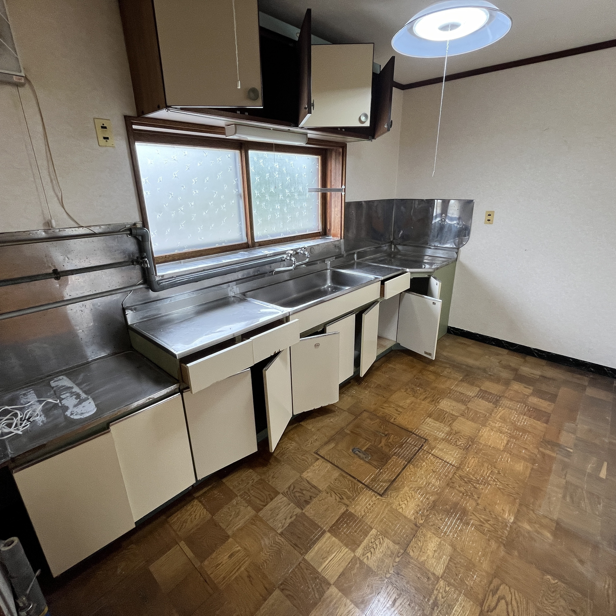 登別市柏木町3丁目17-5　中古住宅のキッチン