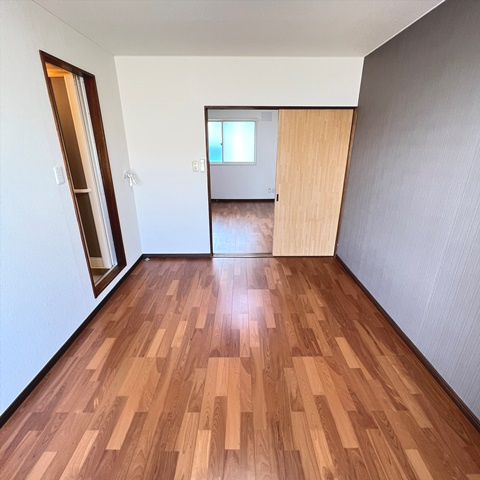 登別市中央町5丁目19-2　ハイデンス5の洋室