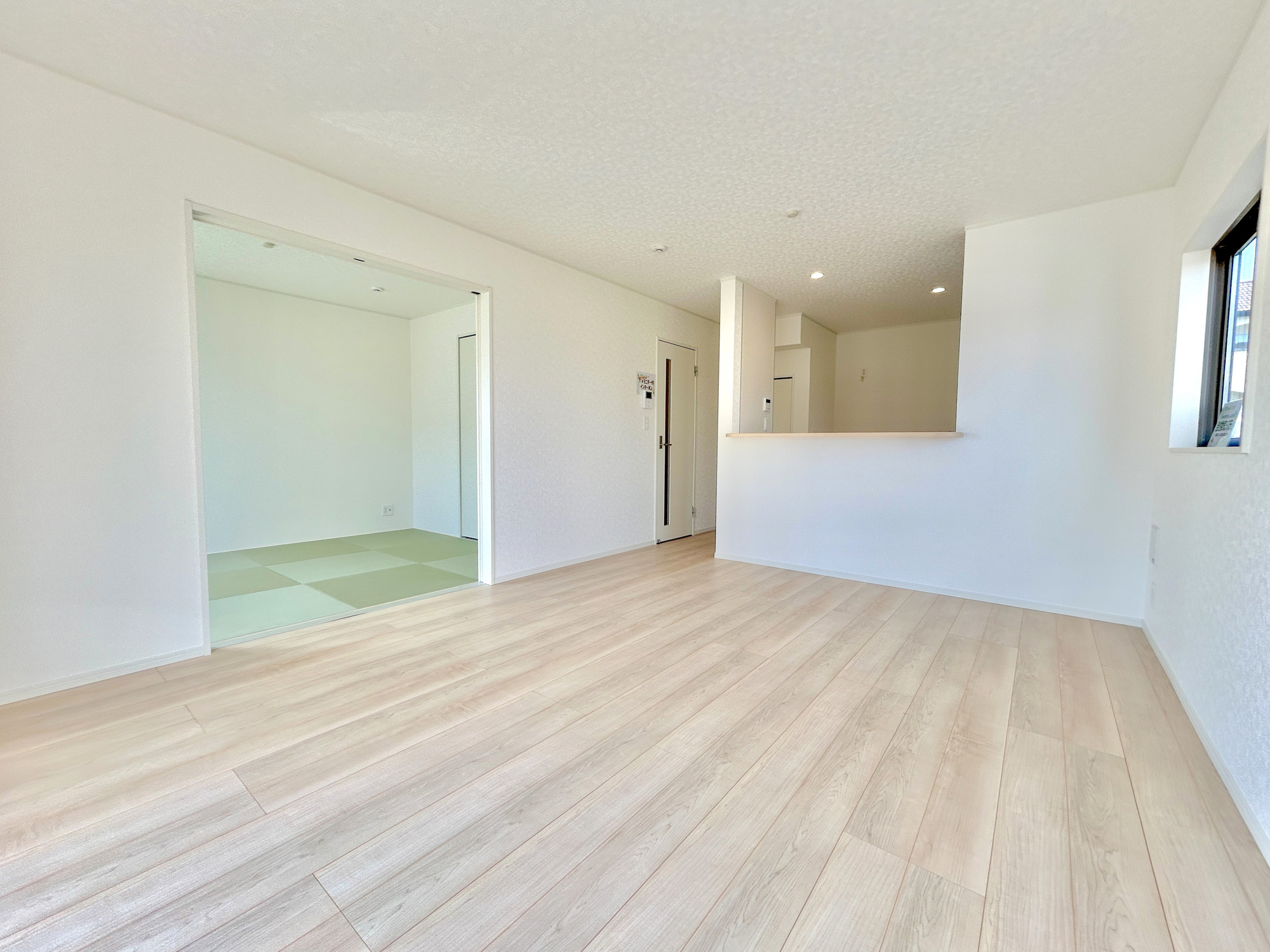 高崎市箕郷町上芝第9　新築住宅全3棟の居間・リビング|同社施工例