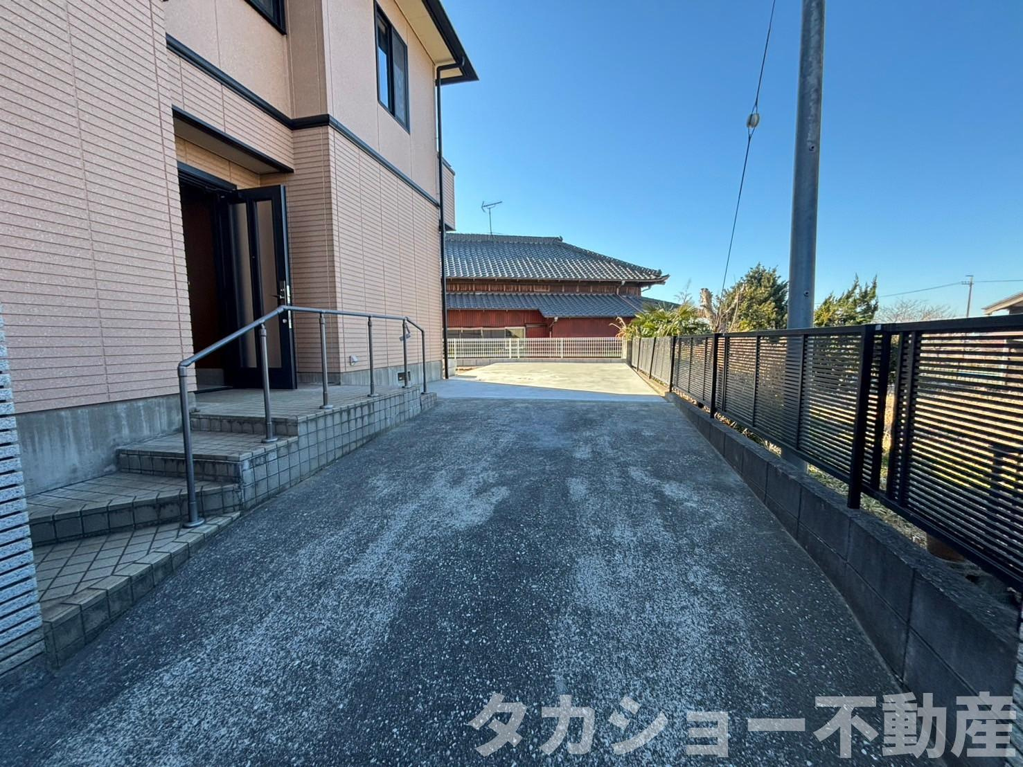 市原市惣社　中古戸建の駐車場