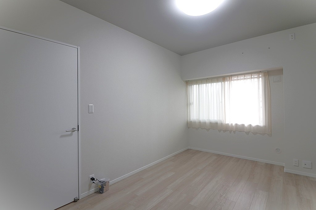 シティコーポ住之江 EAST の洋室