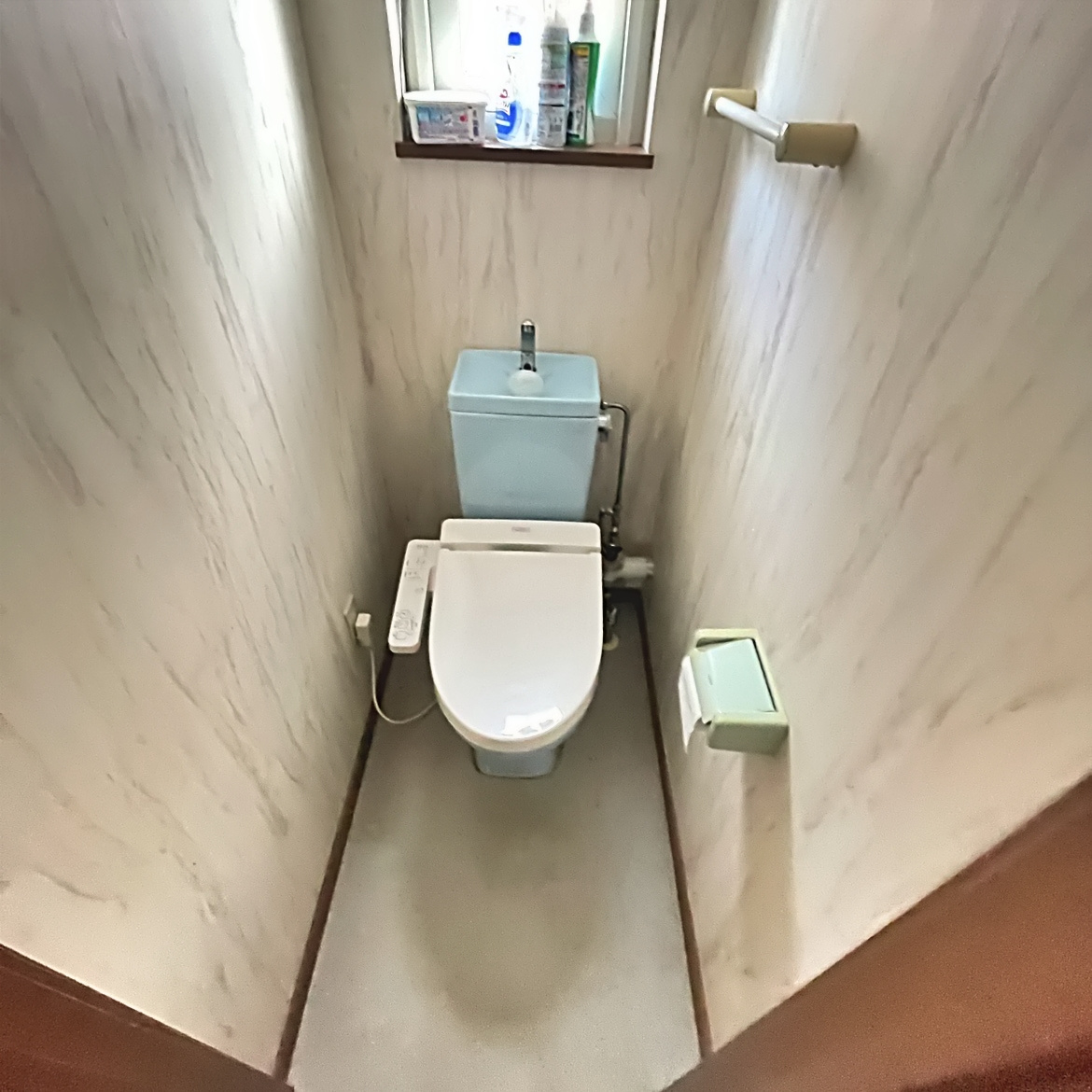 室蘭市陣屋町2丁目11-15　中古住宅のトイレ