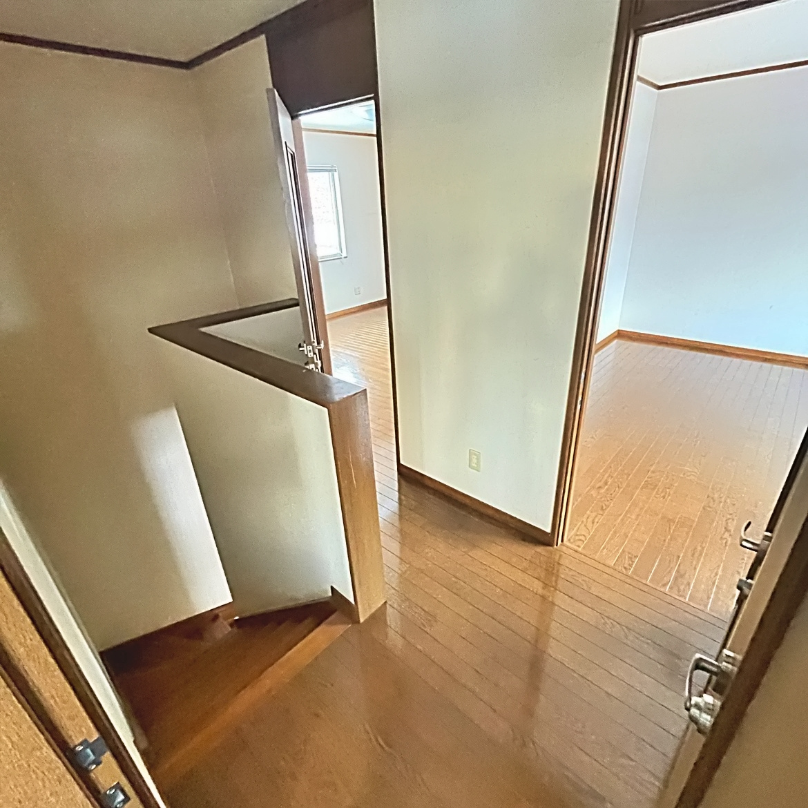 室蘭市陣屋町2丁目11-15　中古住宅の内装