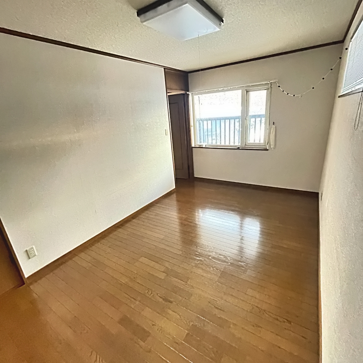 室蘭市陣屋町2丁目11-15　中古住宅の洋室