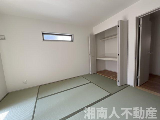 平塚市平塚３丁目　新築戸建の洋室|使い勝手のいい洋室です