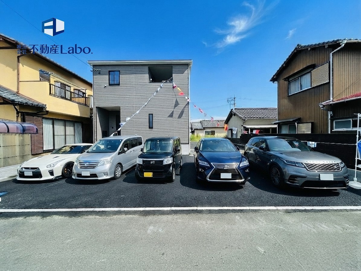 クレイドルガーデン　清水区三保第9　全1棟のその他|●外観CG● 並列5台駐車可能な広々間口♪
※車はCGでイメージとなります。