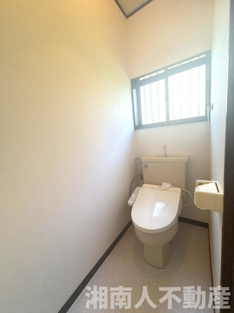 平塚市田村7丁目　中古戸建のトイレ|コンパクトで使いやすいトイレです