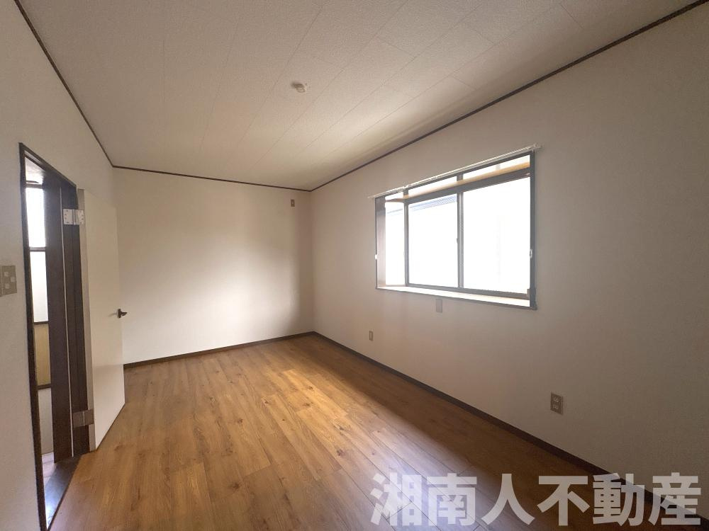 平塚市田村7丁目　中古戸建の洋室|スタンダードな洋室です