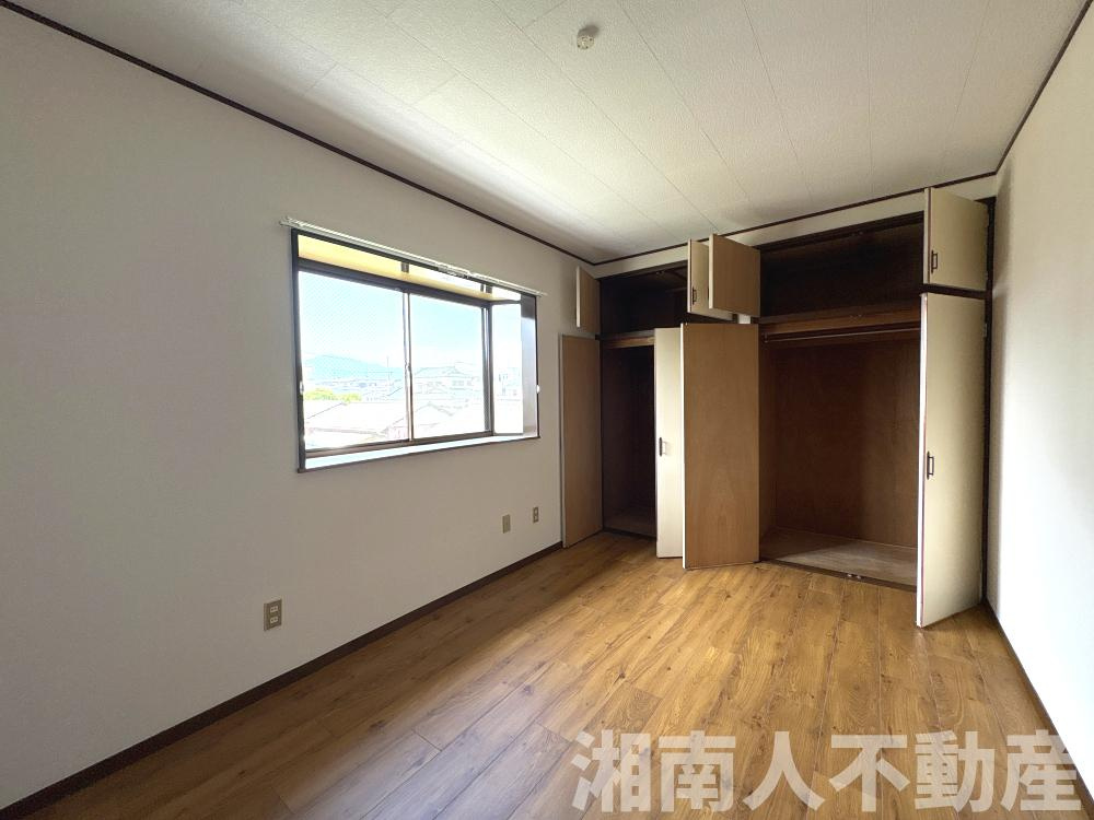 平塚市田村7丁目　中古戸建の洋室|広々とした洋室です