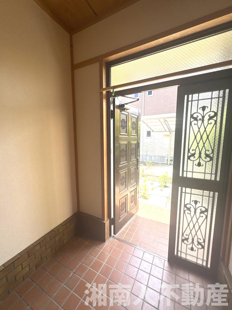 平塚市田村7丁目　中古戸建の玄関|シンプルで使いやすい玄関です