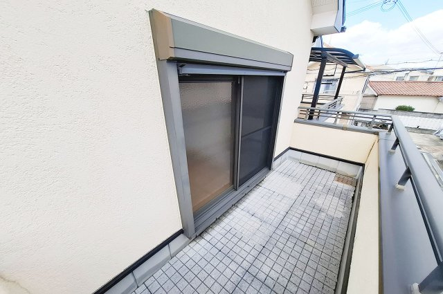 貝塚市窪田のバルコニー|バルコニー：洋室2側
