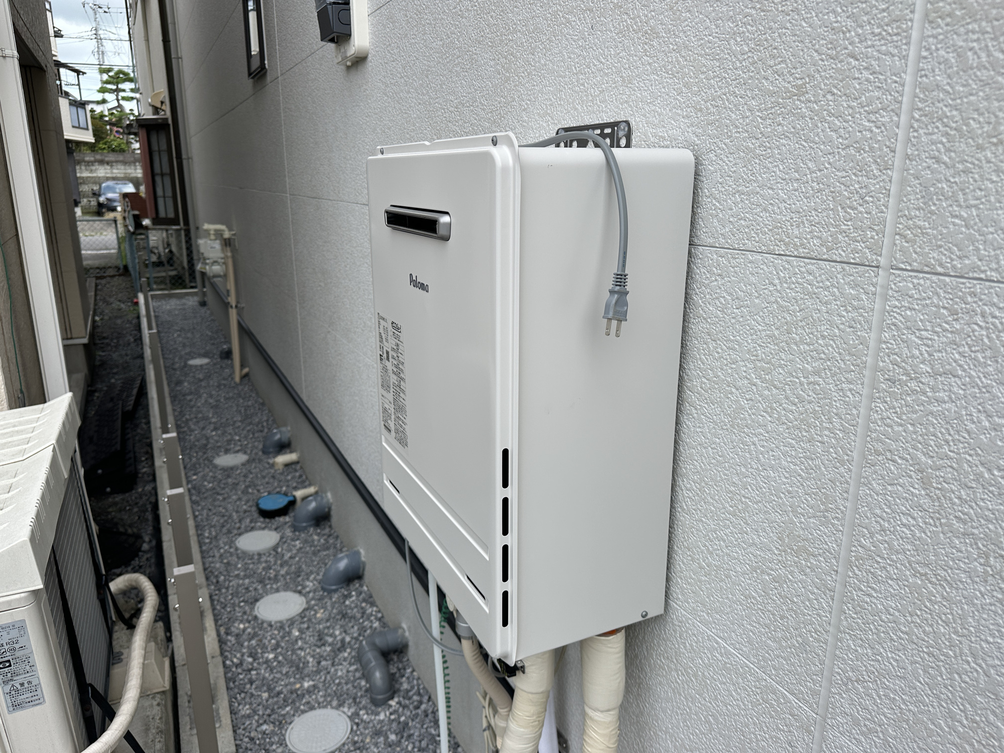 宇都宮市緑１１期　新築住宅全１棟の発電・温水設備|月々のガス代が優しい高効率給湯器♪