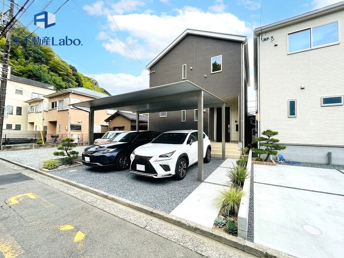 クレイドルガーデン葵区羽鳥第12　全2棟のその他|●外構CG● 外観写真のカーポート、車はCGでイメージとなります。別途、追加工事でカーポートの設置も可能です♪