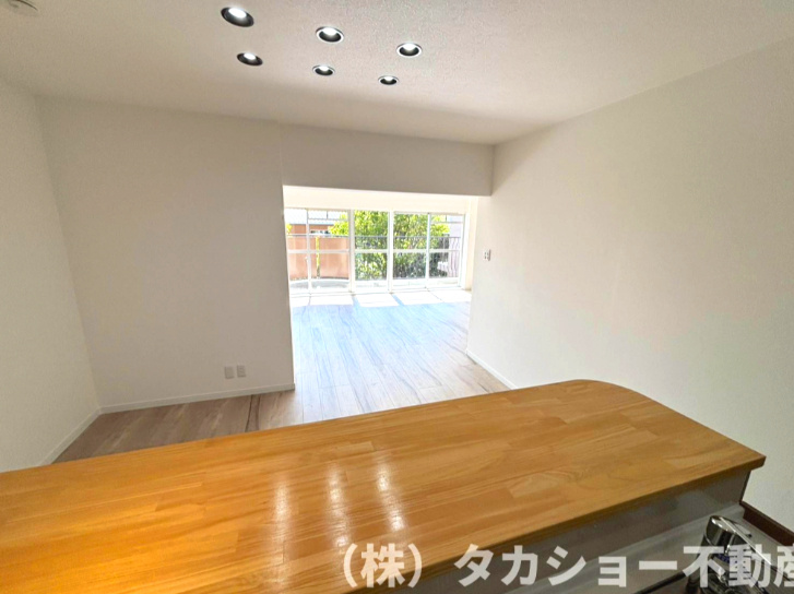 ハイマート千葉のキッチン|キッチンからの眺めです。