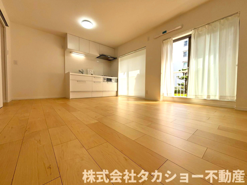 高洲二丁目住宅7-6号棟の居間・リビング