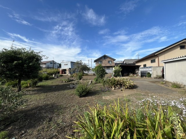 野田市目吹土地の外観|敷地面積は合計で1707．47㎡あります（畑、山林を含む）