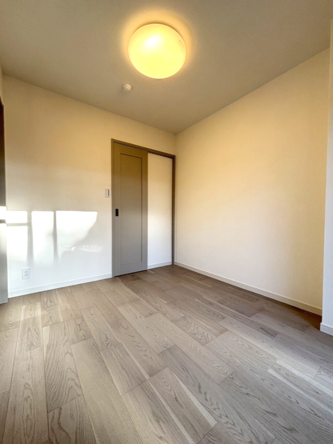 イトーピア夙川結善町の洋室|洋室約5帖のお部屋です