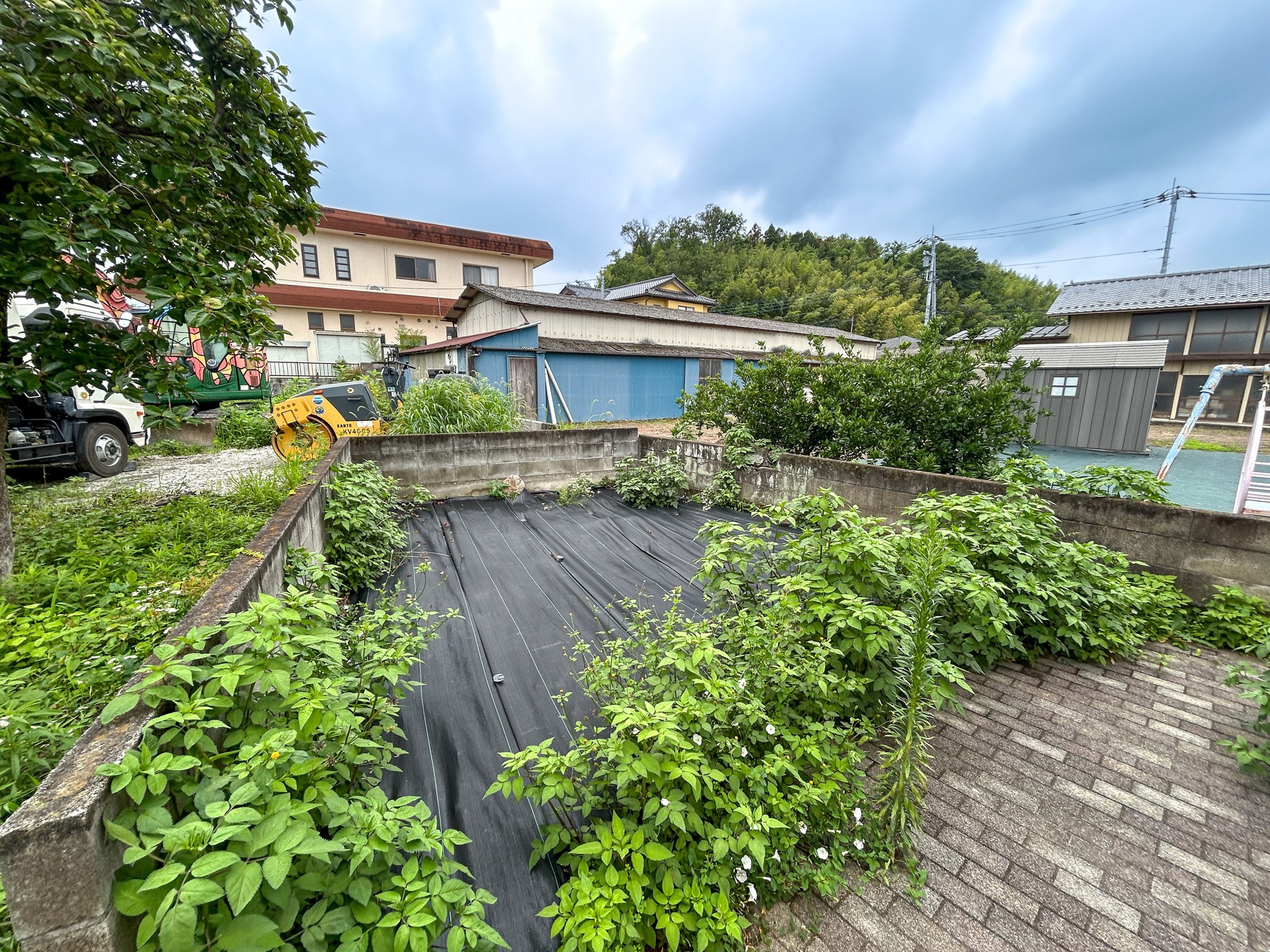 高崎市吉井町下長根　中古物件の庭|お庭での家庭菜園・ガーデニングを通じて、お子様と一緒に育てていくと、思い出も増えていきそうですね♪