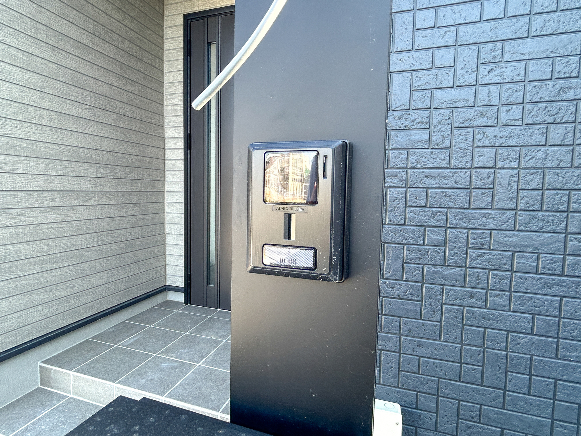 前橋市関根町　新築住宅全3棟の防犯設備|録画機能付きのインターフォンで防犯面も安心ですね♪