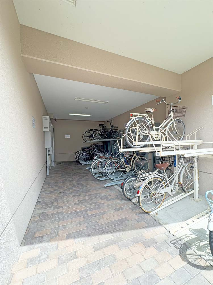 ソルディオ武庫之荘本町の駐輪場