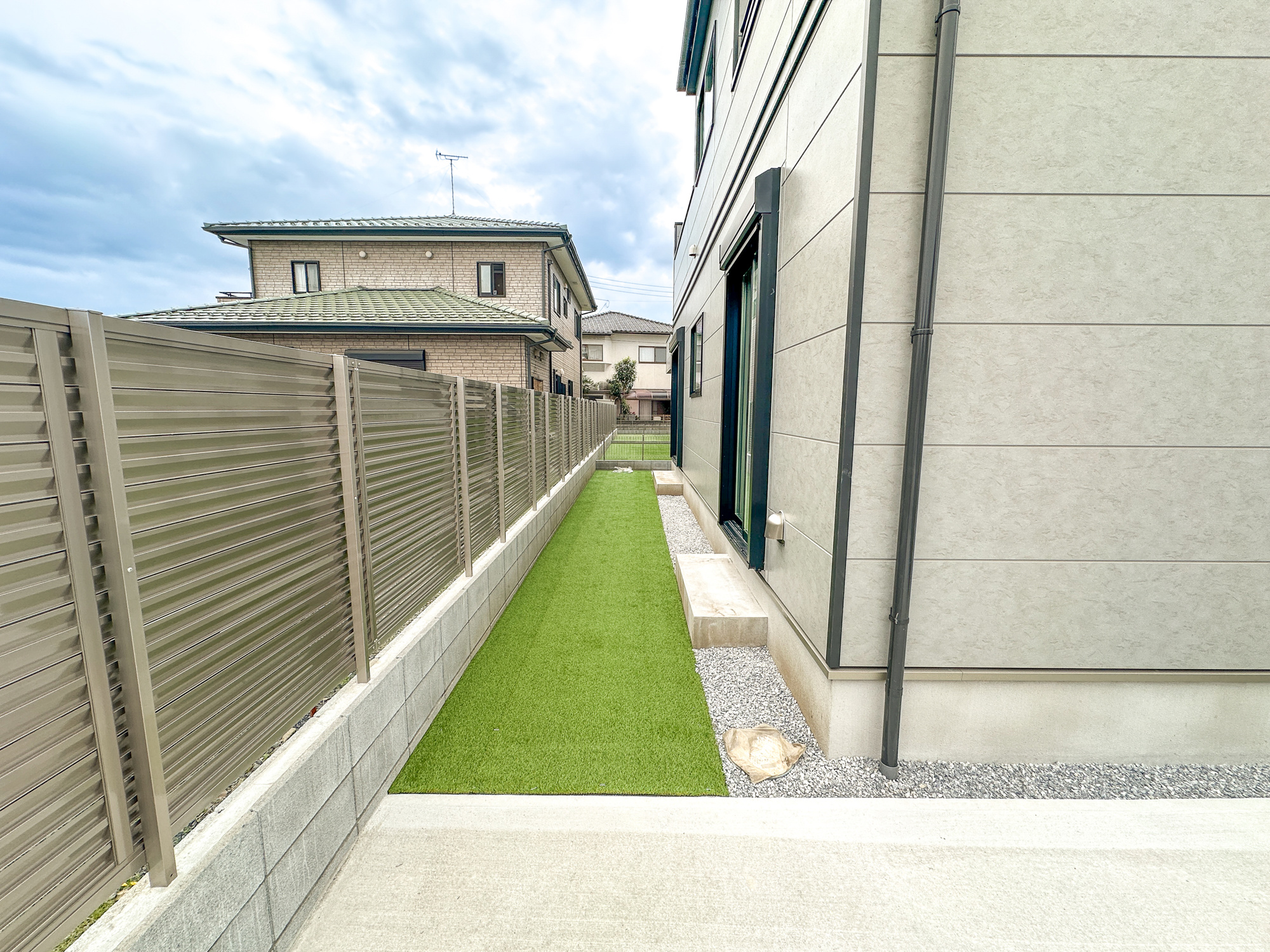 宇都宮市雀の宮１丁目　新築住宅全４棟の庭|お庭での家庭菜園・ガーデニングを通じて、お子様と一緒に育てていくと、思い出も増えていきそうですね♪