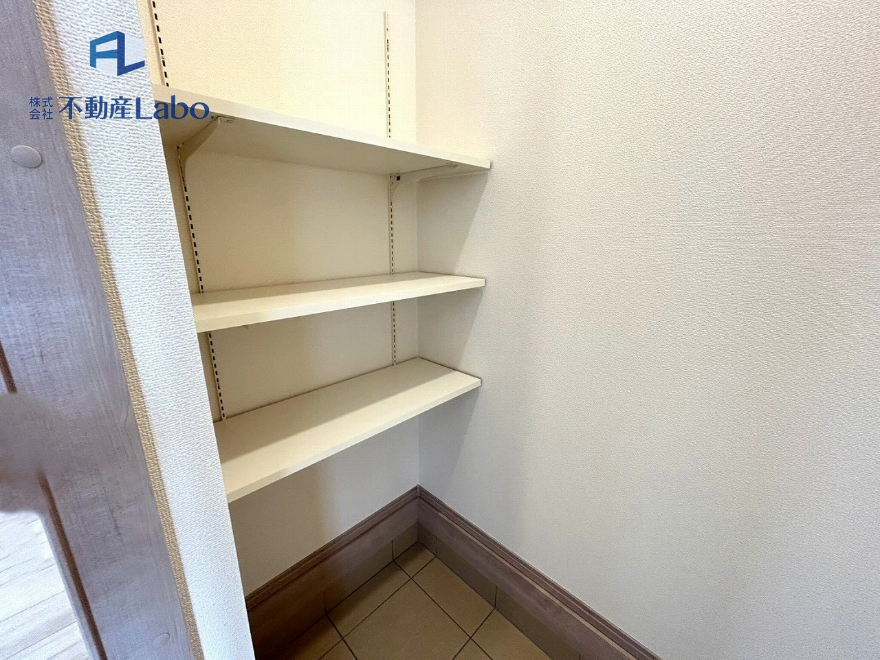 ハートフルタウン　清水町柿田210番　全2棟　の収納|●SIC●
玄関を綺麗に保つことができます。