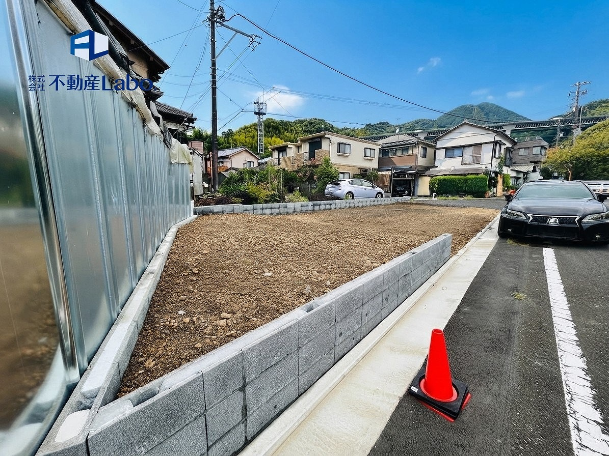 ハートフルタウン　静岡市葵区北2丁目2140番　全1棟　の外観|玄関ホールに便利な収納スペース有♪