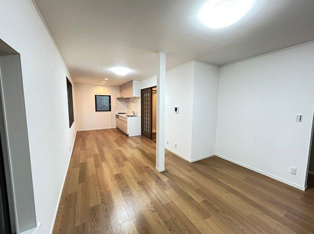 横浜市緑区長津田1丁目 中古戸建て【仲介手数料無料】の居間・リビング