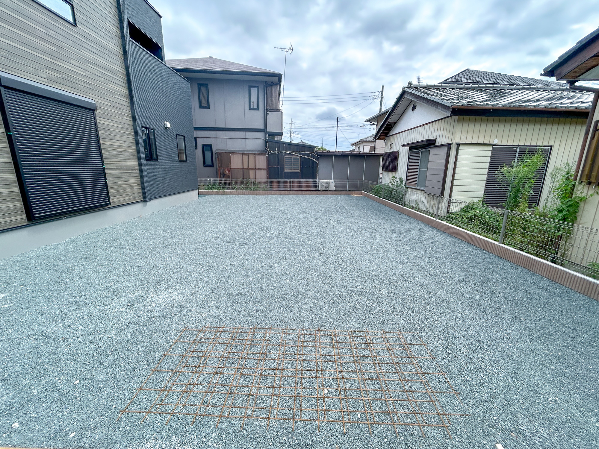 佐波郡玉村町板井第3期　新築住宅全1棟の庭|砂利施工済みでお手入れ楽々です♪