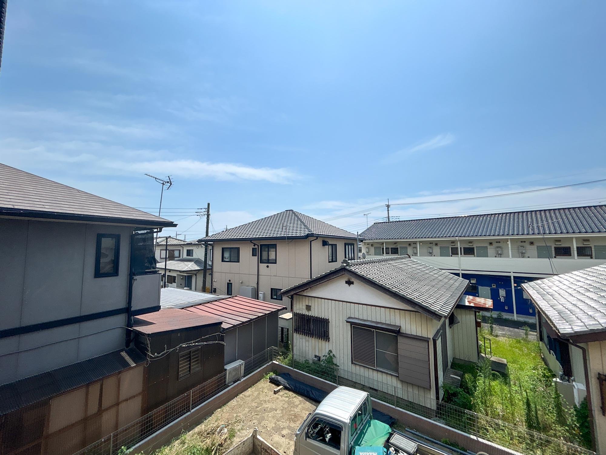 佐波郡玉村町板井第3期　新築住宅全1棟の展望|低層の一戸建てを中心とした街並みが整然と続き、周辺は高い建物が建っていないので、採光や開放性に恵まれ、空が広く緑の多い閑静な趣を感じる環境です。