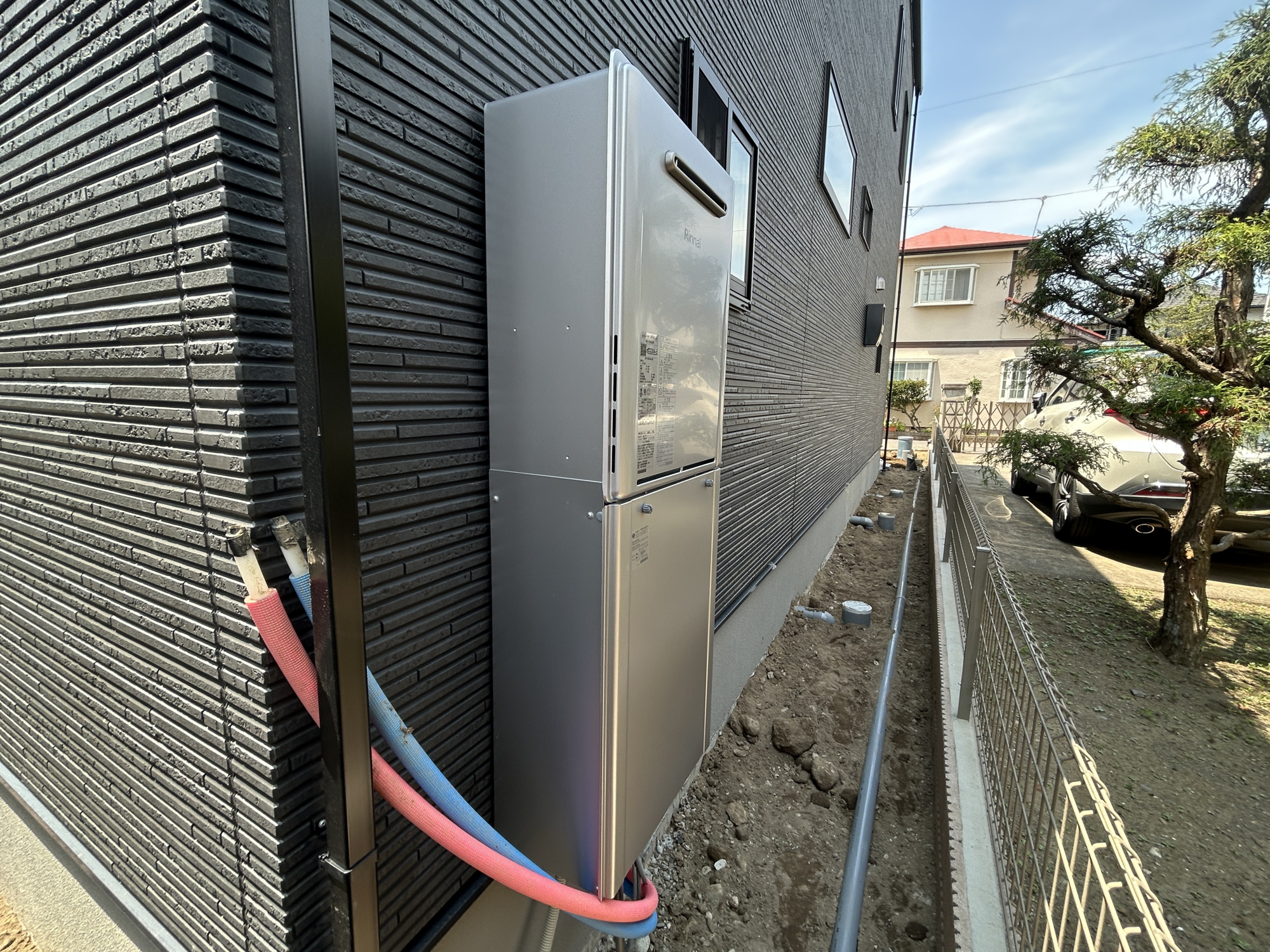 佐波郡玉村町板井第3期　新築住宅全1棟の発電・温水設備|月々のガス代が優しい高効率給湯器♪
