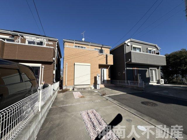平塚市寺田縄　戸建の駐車場|駐車場があるので、車を買う予定の方も安心です