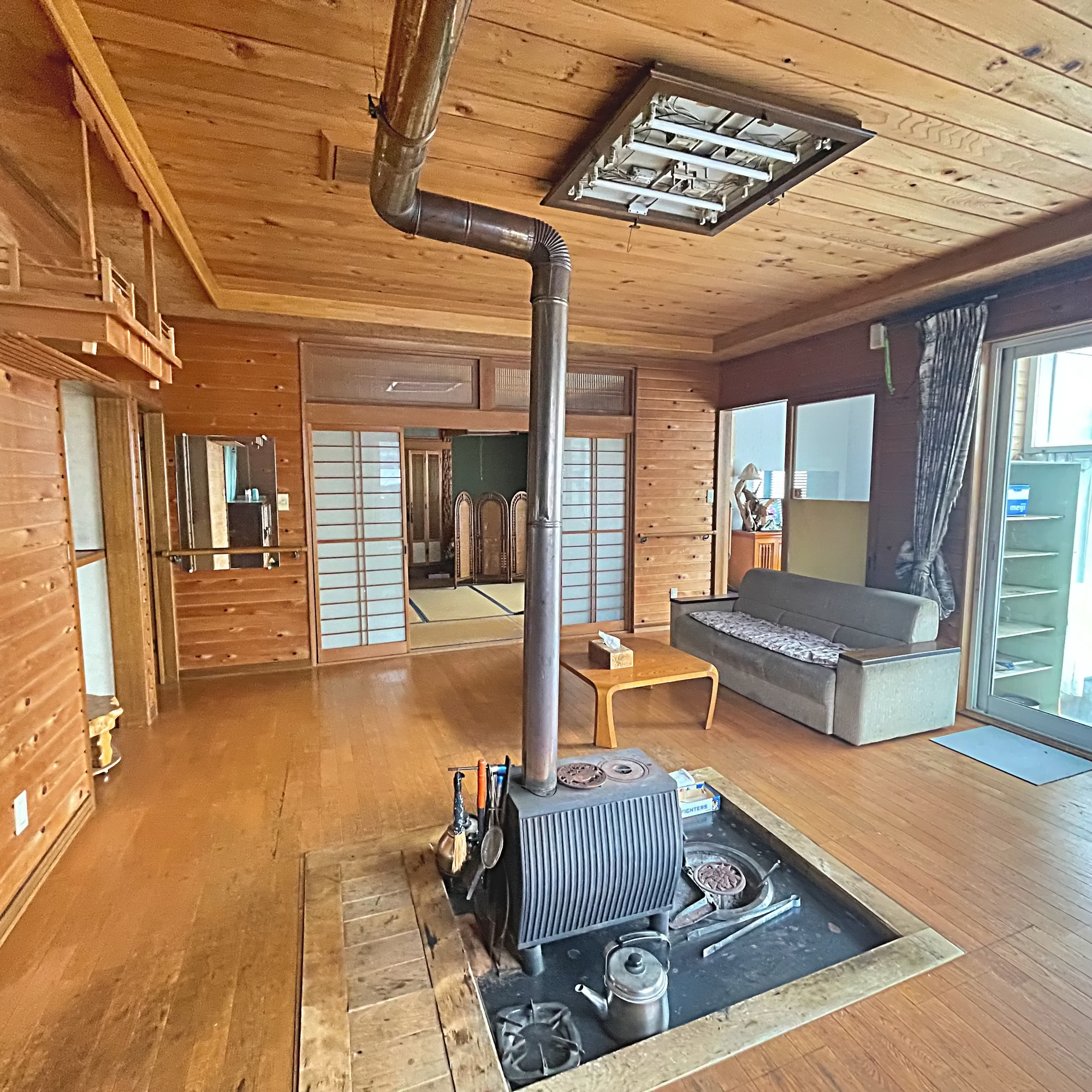 登別市片倉町3丁目11-2　中古住宅の居間・リビング