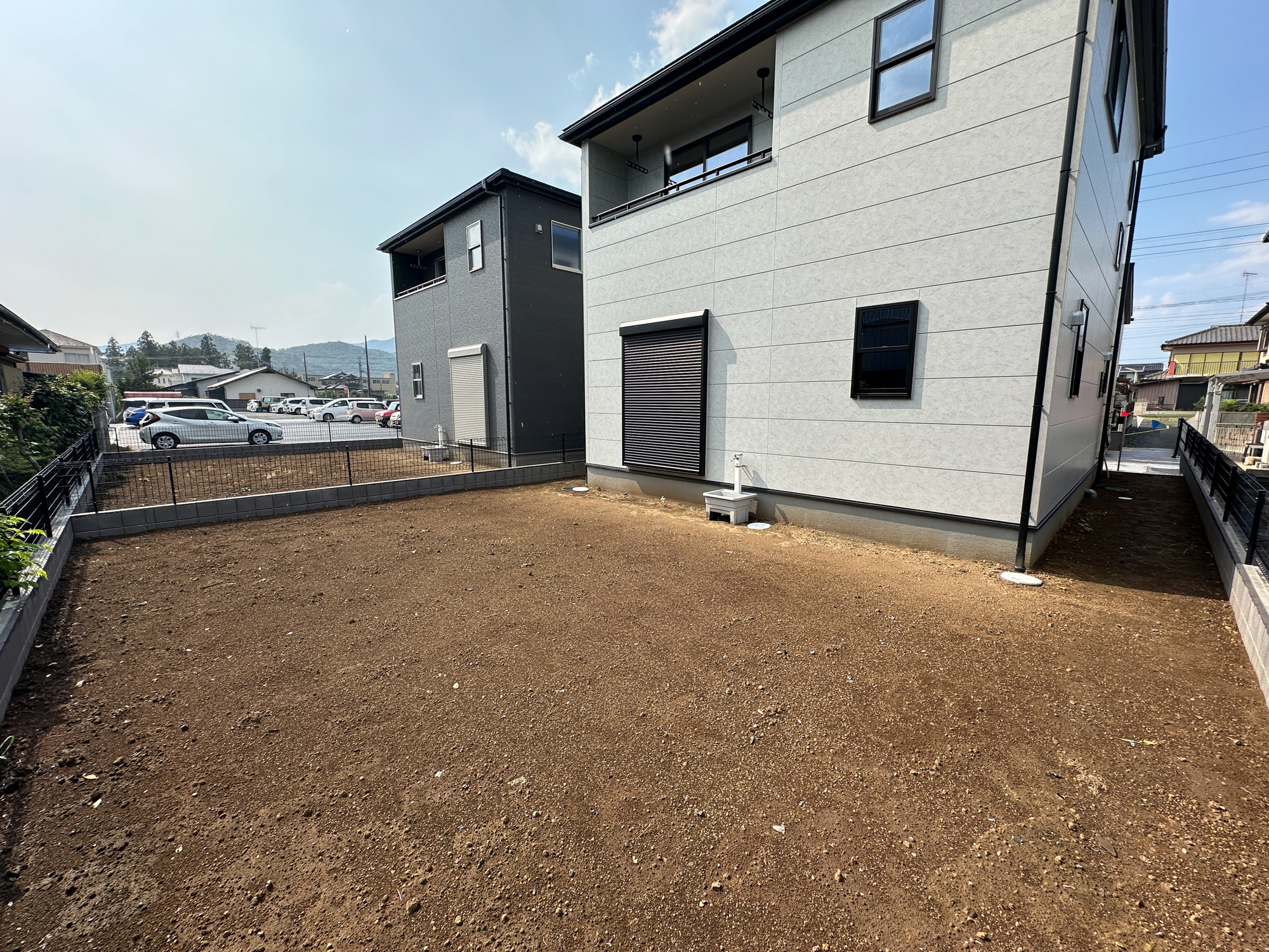 栃木市大平町富田第１６　新築住宅全２棟の庭|お庭での家庭菜園・ガーデニングを通じて、お子様と一緒に育てていくと、思い出も増えていきそうですね♪
