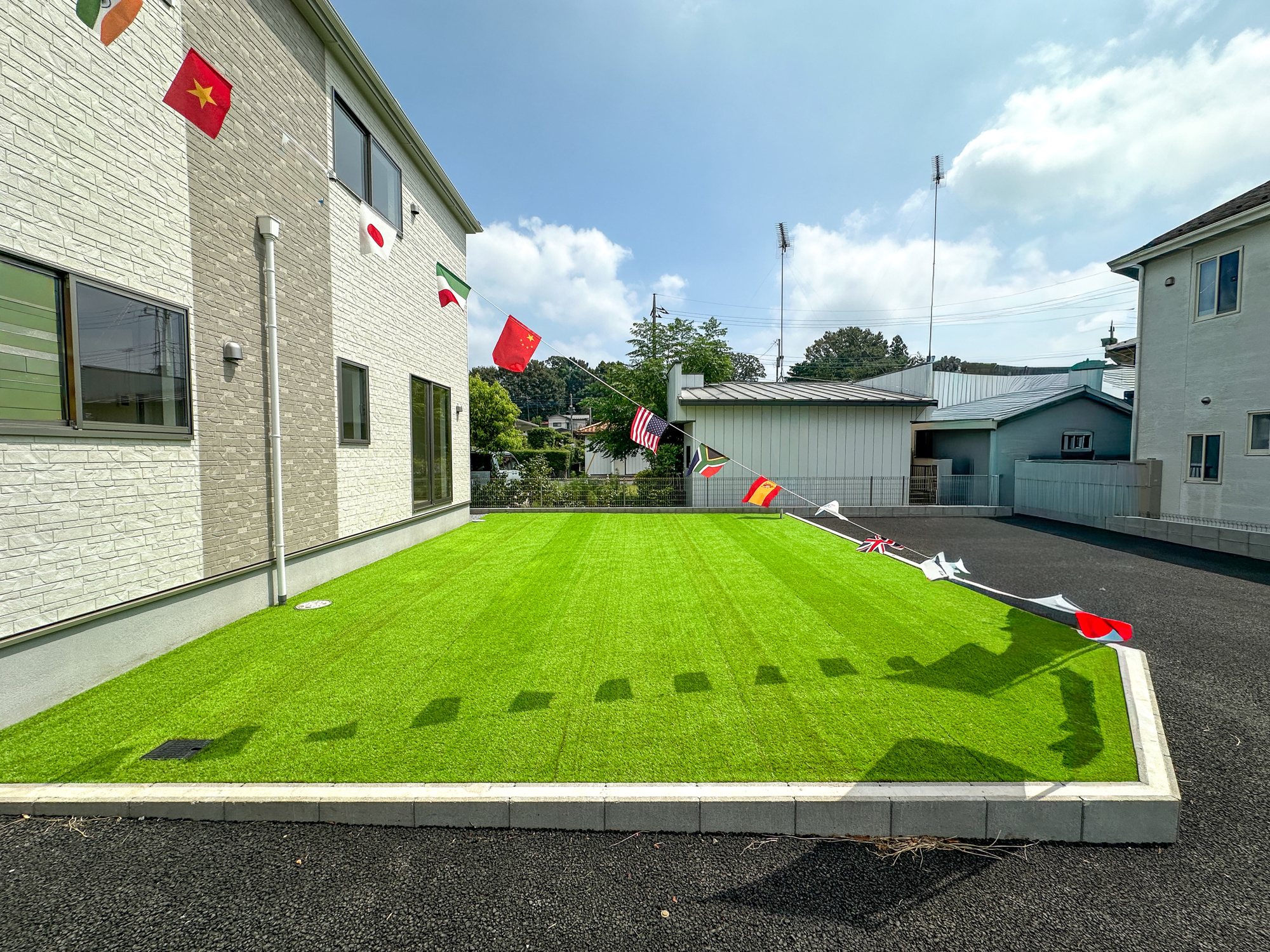 真岡市台町の新築一戸建の庭|お庭での家庭菜園・ガーデニングを通じて、お子様と一緒に育てていくと、思い出も増えていきそうですね♪