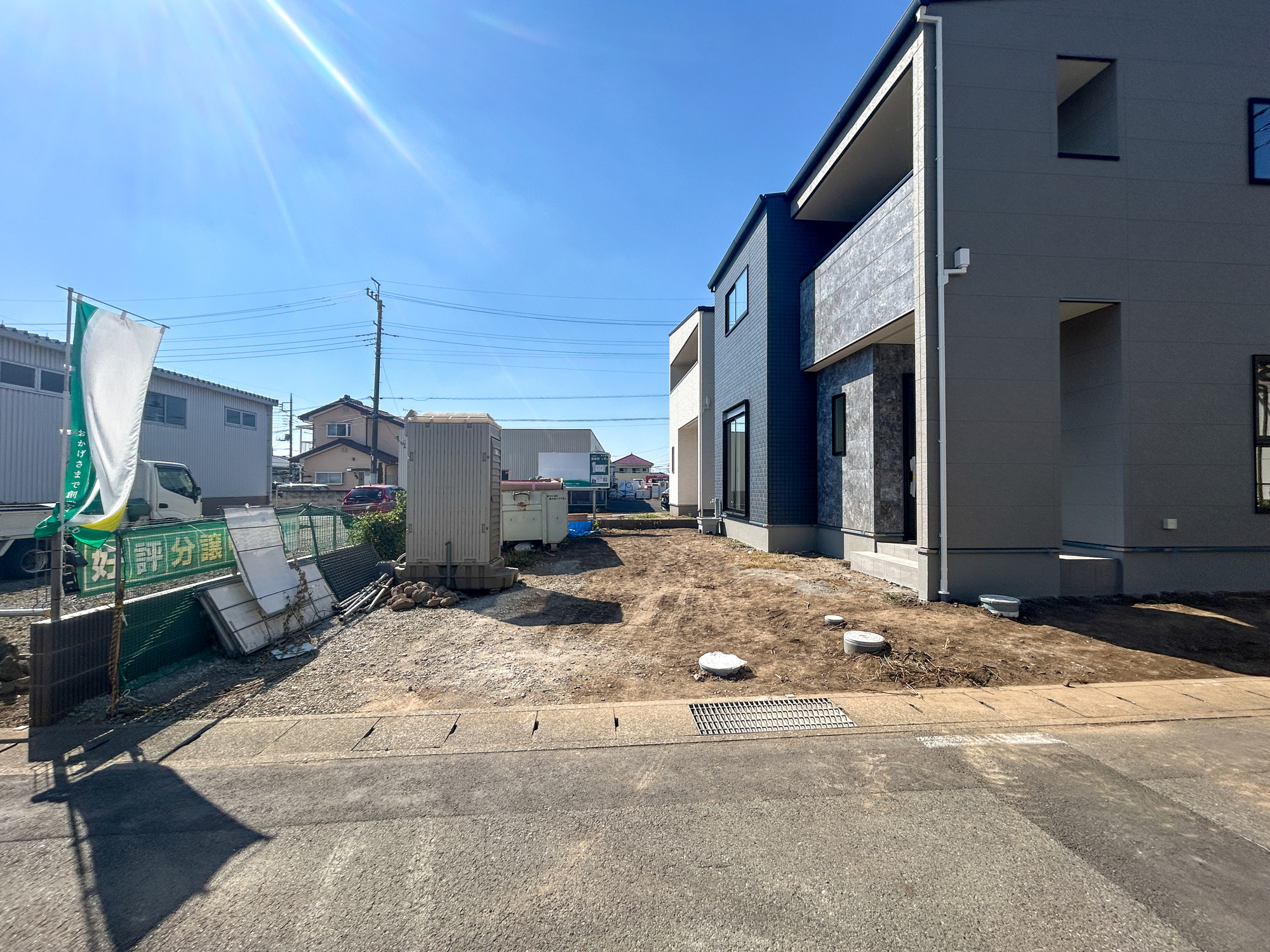 高崎市福島町第4期　新築住宅全2棟の駐車場|駐車場施工中♪