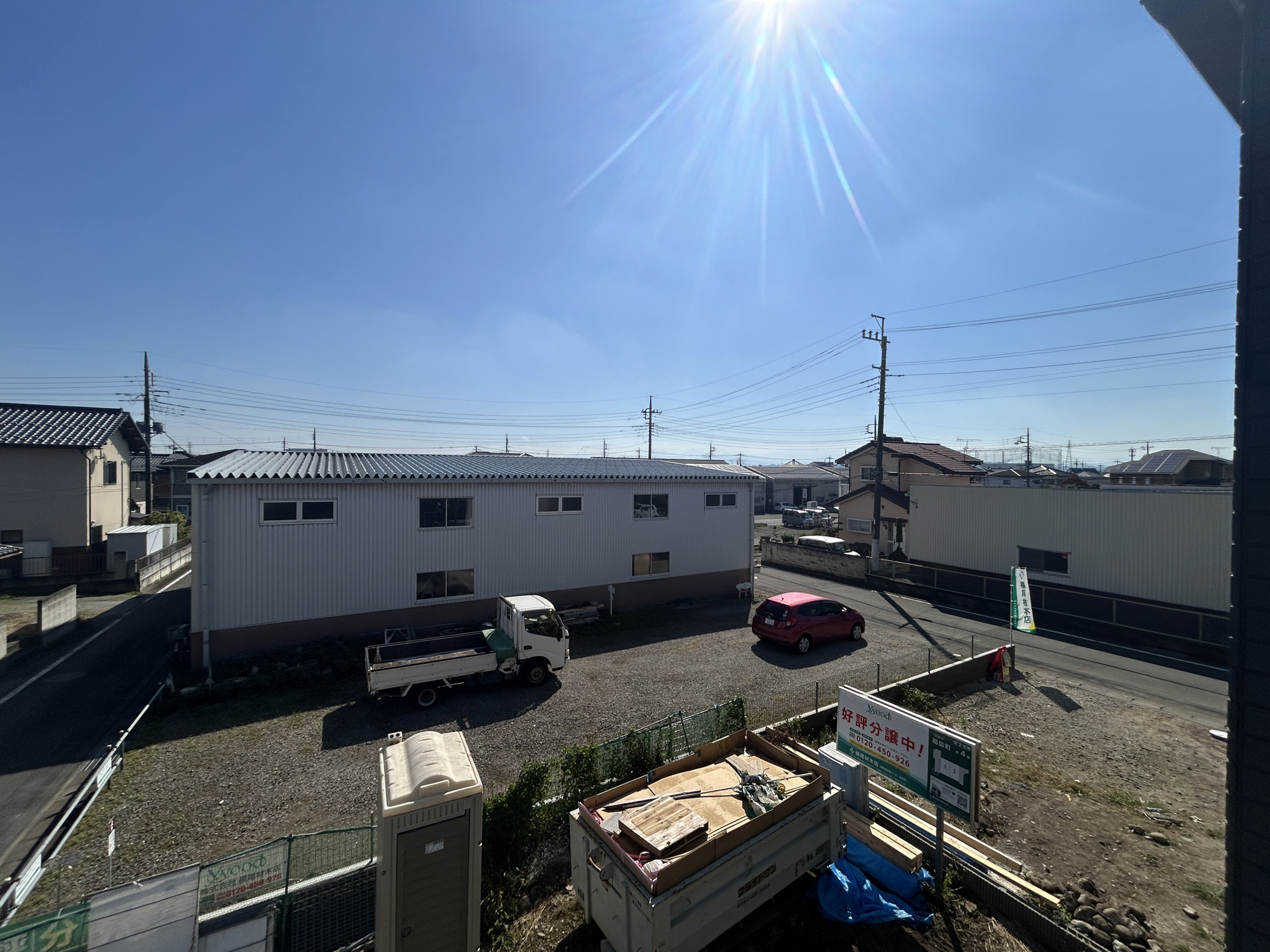 高崎市福島町第4期　新築住宅全2棟の展望|低層の一戸建てを中心とした街並みが整然と続き、周辺は高い建物が建っていないので、採光や開放性に恵まれ、空が広く緑の多い閑静な趣を感じる環境です。