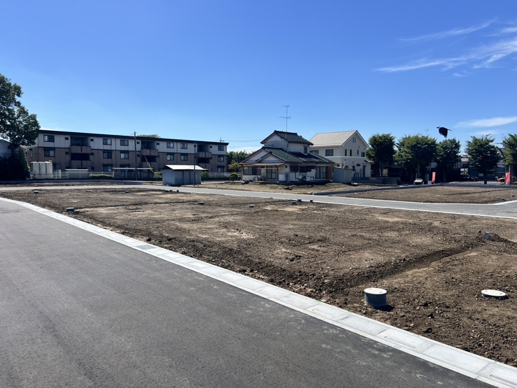 久喜市西（全28区画）9号地　現地写真　周辺は公園がいくつも点在し、緑の多い環境です。