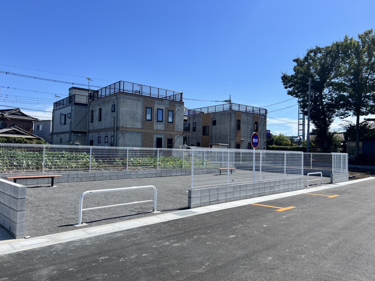 久喜市西（全28区画）分譲地内公園　生活に必要な施設が揃っていて、暮らしやすい分譲地周りです。新しい生活をスタートするのに最適な物件です。
