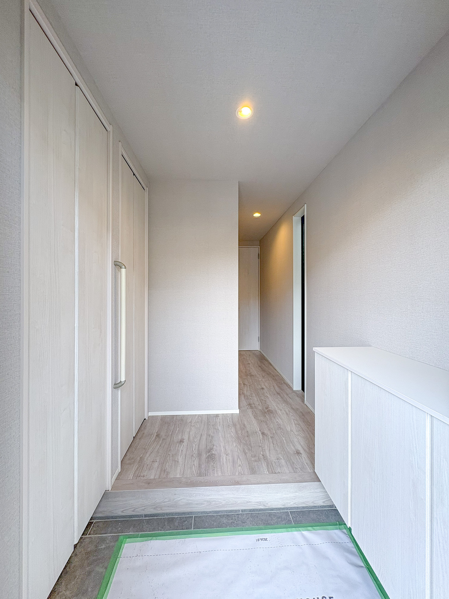 新築分譲［ミラクラス境南町Ⅳ］の玄関