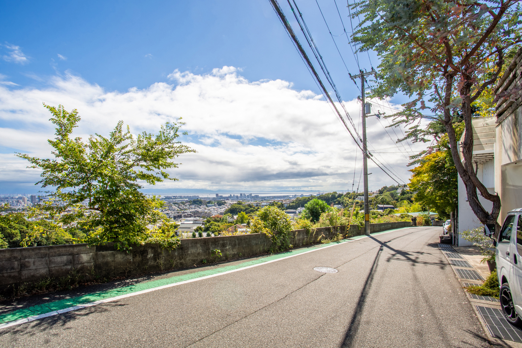 苦楽園二番町土地の前面道路含む現地写真|北西側道路写真