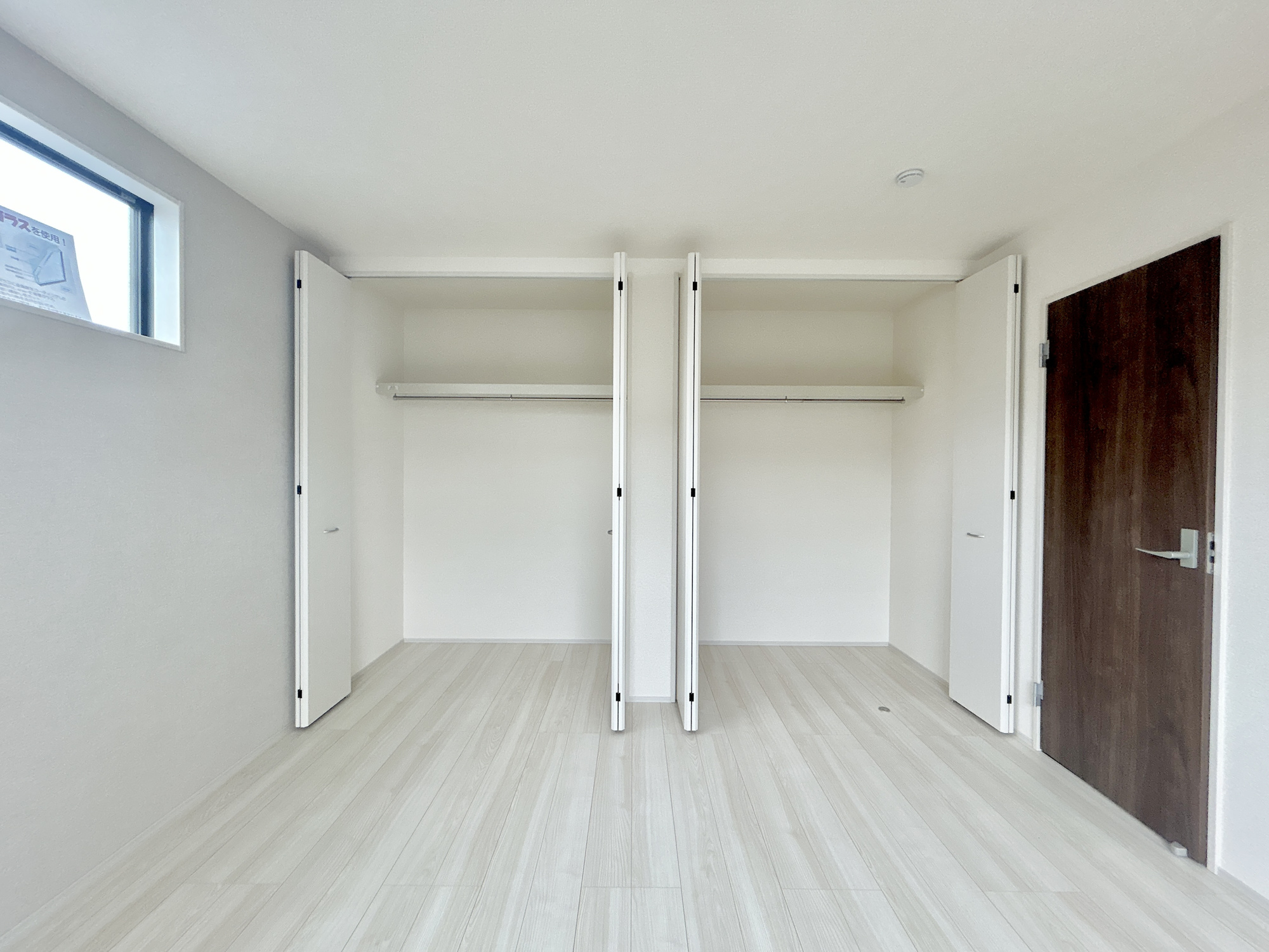 高崎江木町第12　新築住宅全1棟の収納|レイアウトを自由自在にカスタマイズ出来る機能的な収納が魅力！
可動棚を設置するもよし、アルミラックを設置するもよし、収納ボックスなどを配置して使えば、多様な使い方が出来、収納の幅が広がります！