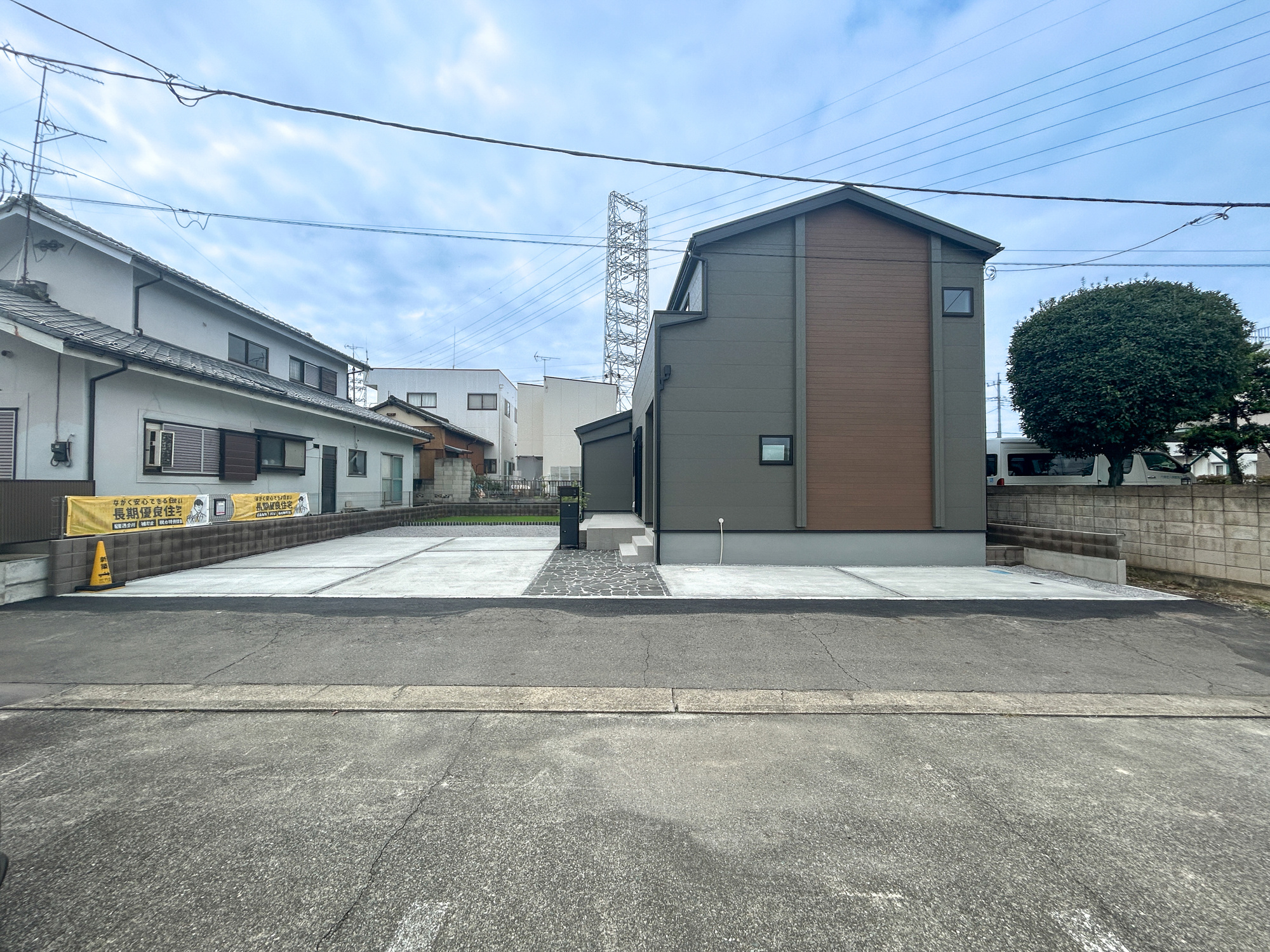 高崎江木町第12　新築住宅全1棟の駐車場|車庫土間施工済みです(^^♪