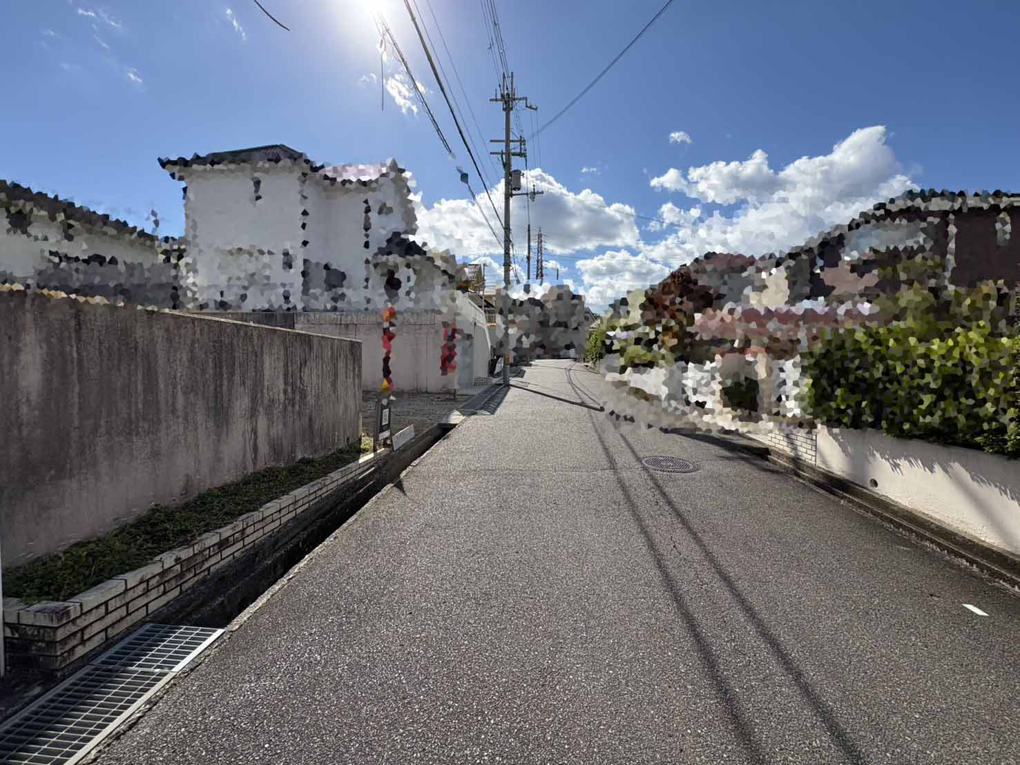 あかしあ台1丁目土地の前面道路含む現地写真