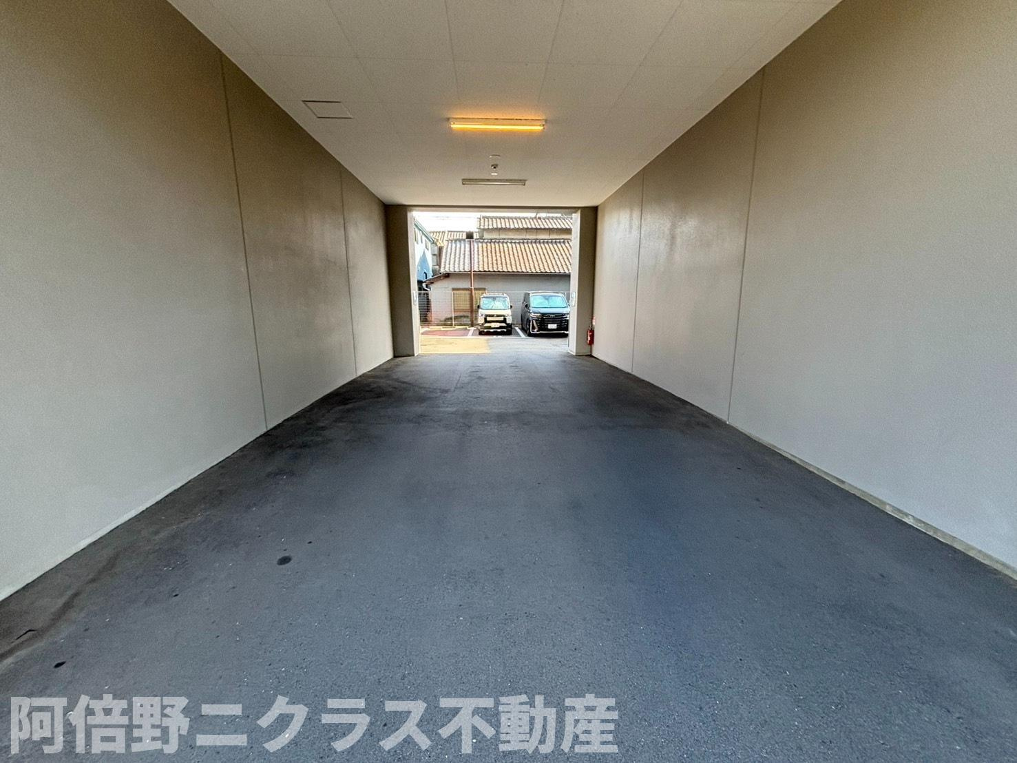 エスリード北田辺アーバンレジデンスの駐車場