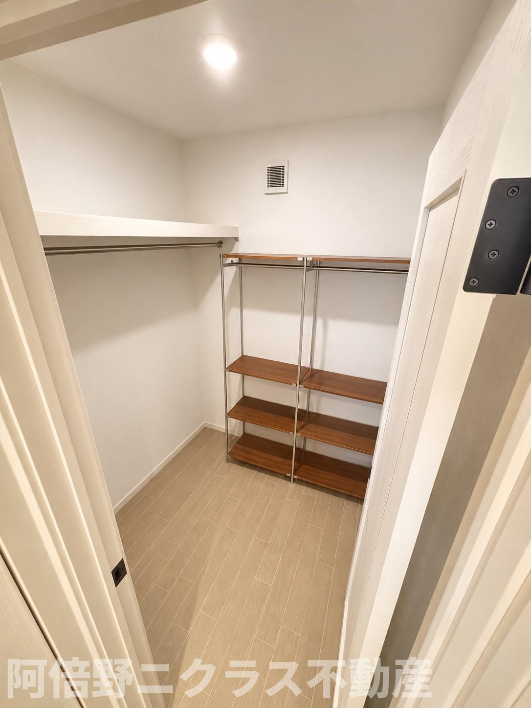 杭全8丁目中古戸建の収納|生成AIにより家具等撤去の修正をしております