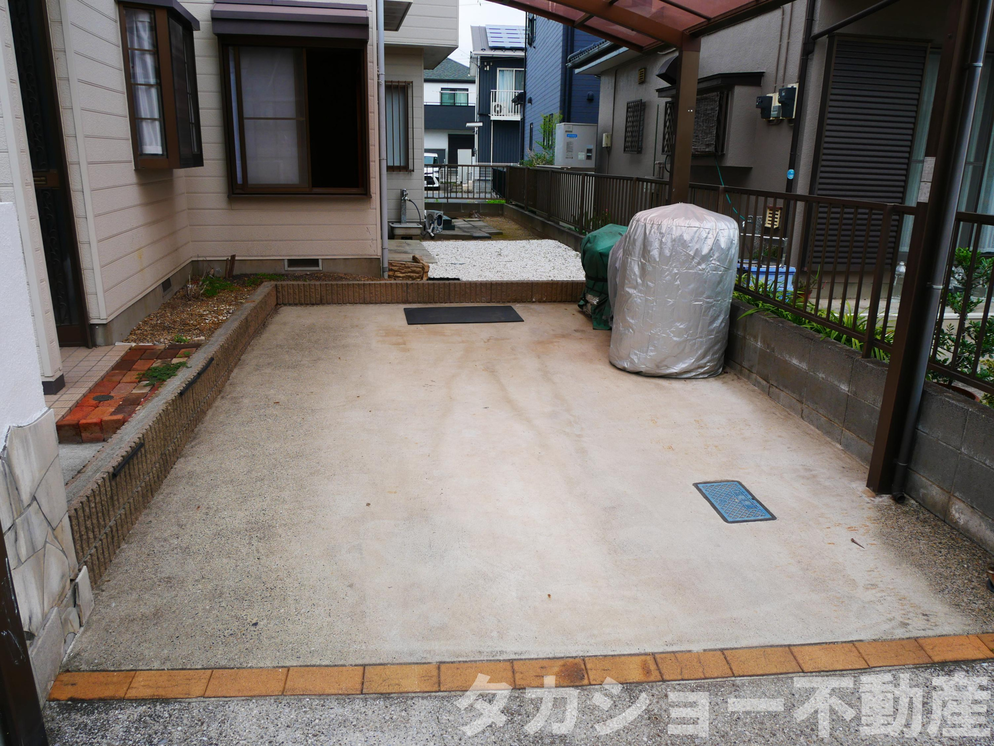 千葉市中央区浜野町　中古戸建の駐車場|駐車スペースもあります